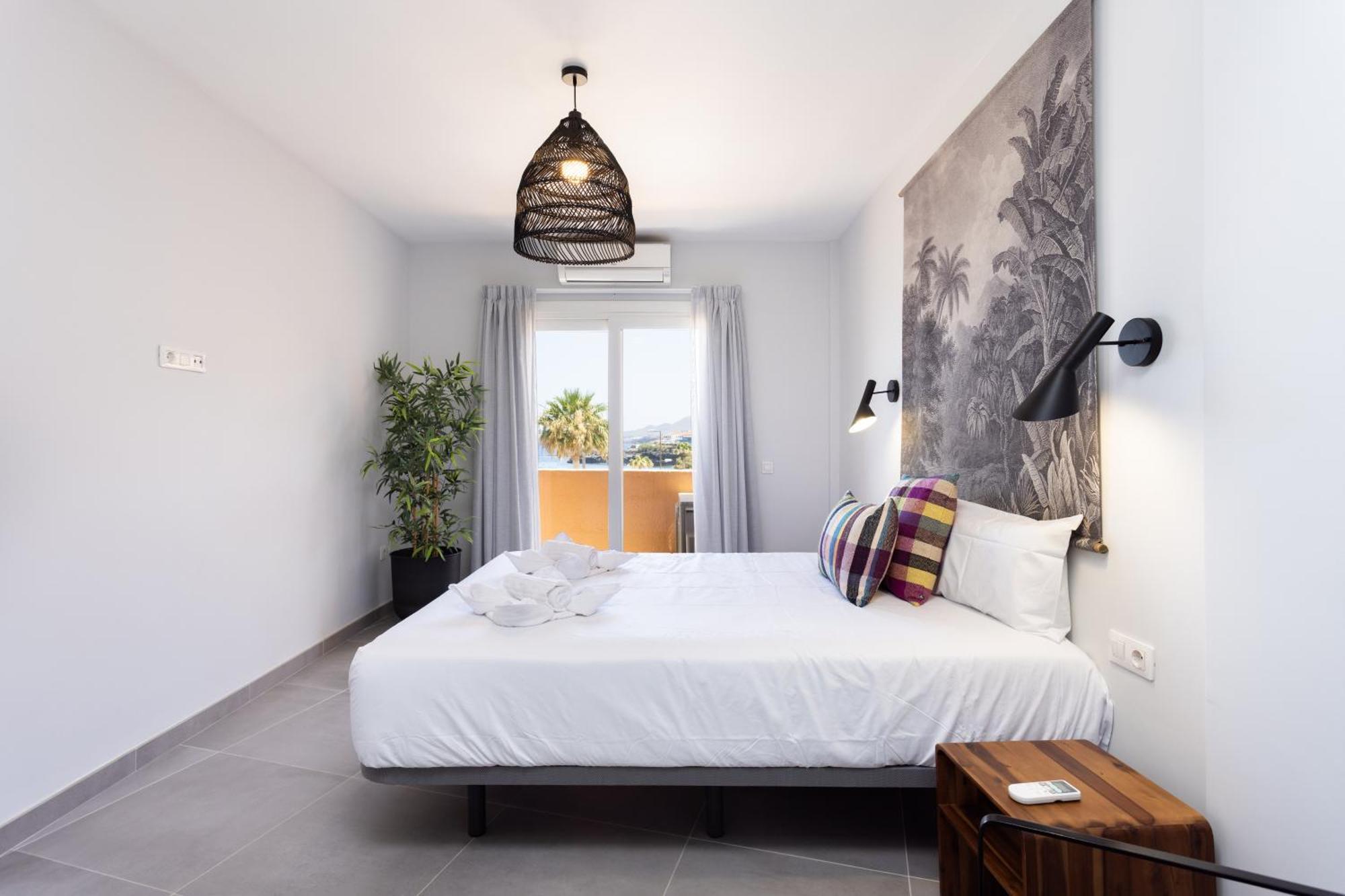 Appartement Home2book Stunning Sea Front Caletillas, Pool *